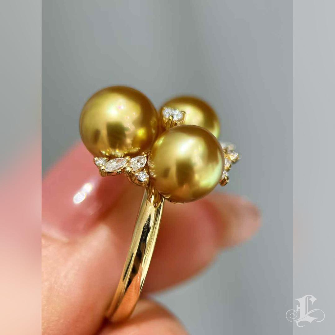 【Corona del Resplandor】Anillo de Flor de Luz en venta 4