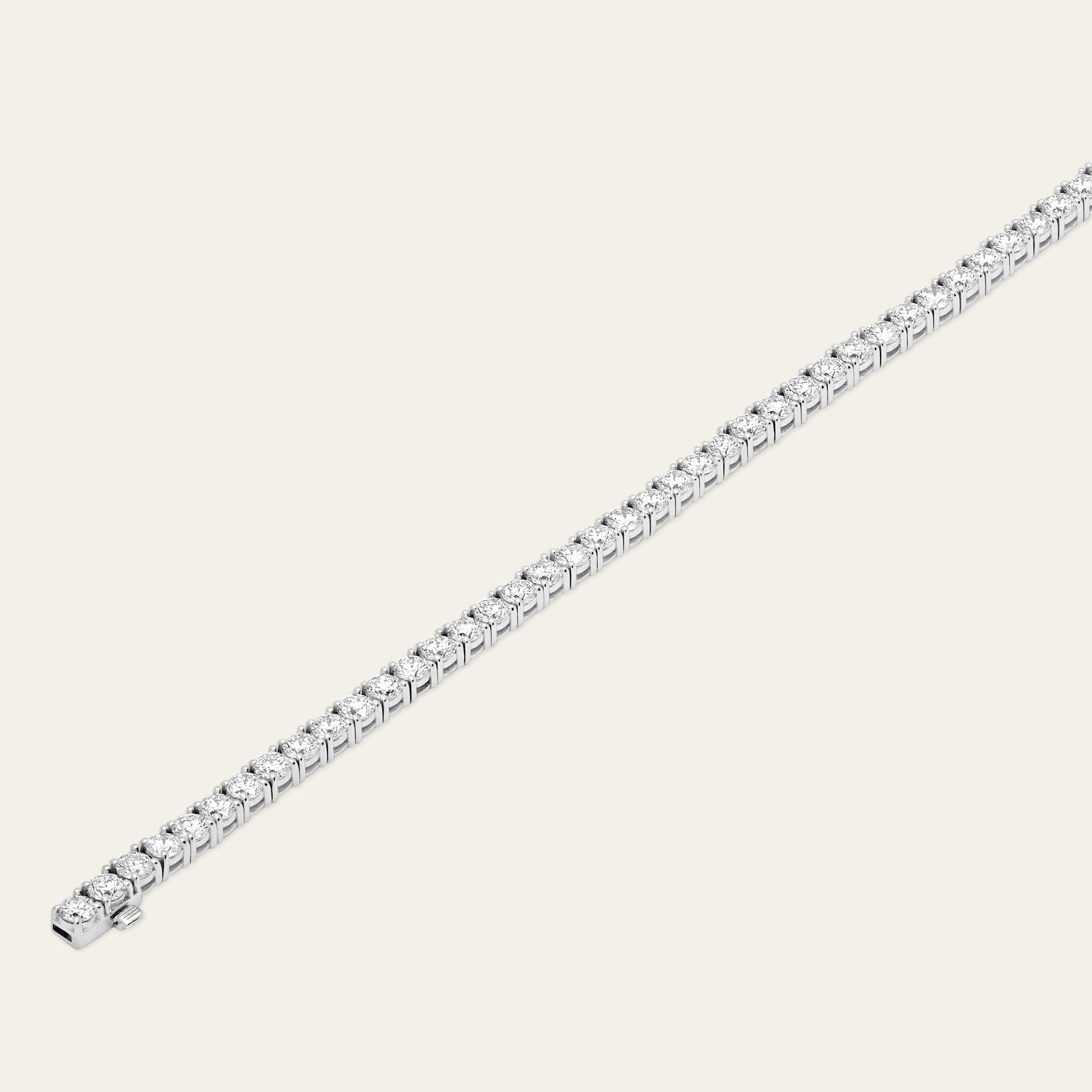 Aurora 8 Carat Round Diamond Tennis Bracelet In condizioni Nuovo in vendita a New York, NY