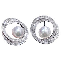 【Sculpted Geometry】Aurora Orbit Akoya Pearl & Baguette Diamond Earrings