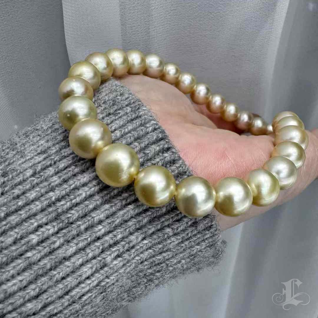Aurora 9-10mm South Sea Pearl Ombre Necklace 1