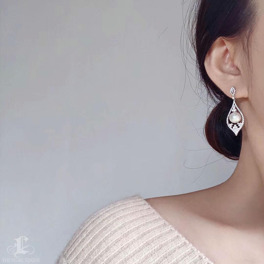 Crown Radiance】Aurora Teardrop Aurora Akoya Perlen & Diamant Ohrringe (Ungeschliffen) im Angebot