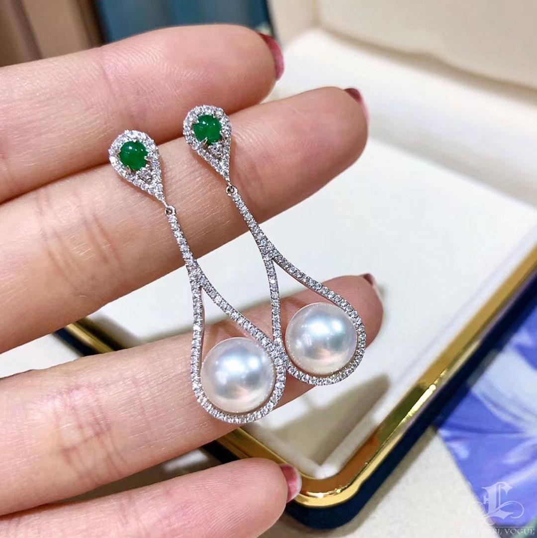 【Crown Radiance】Teardrop Halo Akoya Pearl Emerald Diamond Evening Earrings In New Condition For Sale In New York, NY