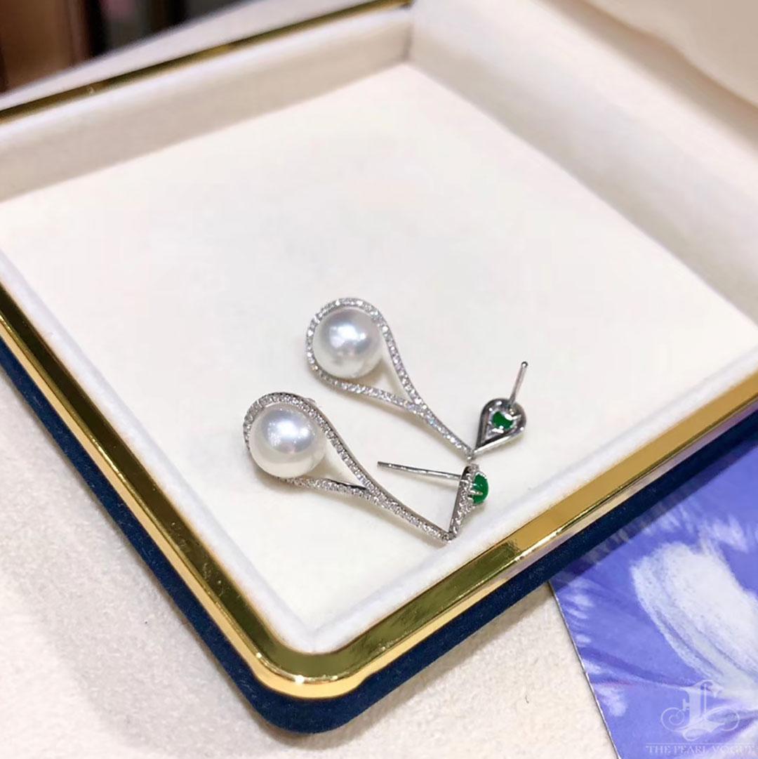 【Crown Radiance】Teardrop Halo Akoya Pearl Emerald Diamond Evening Earrings For Sale 2