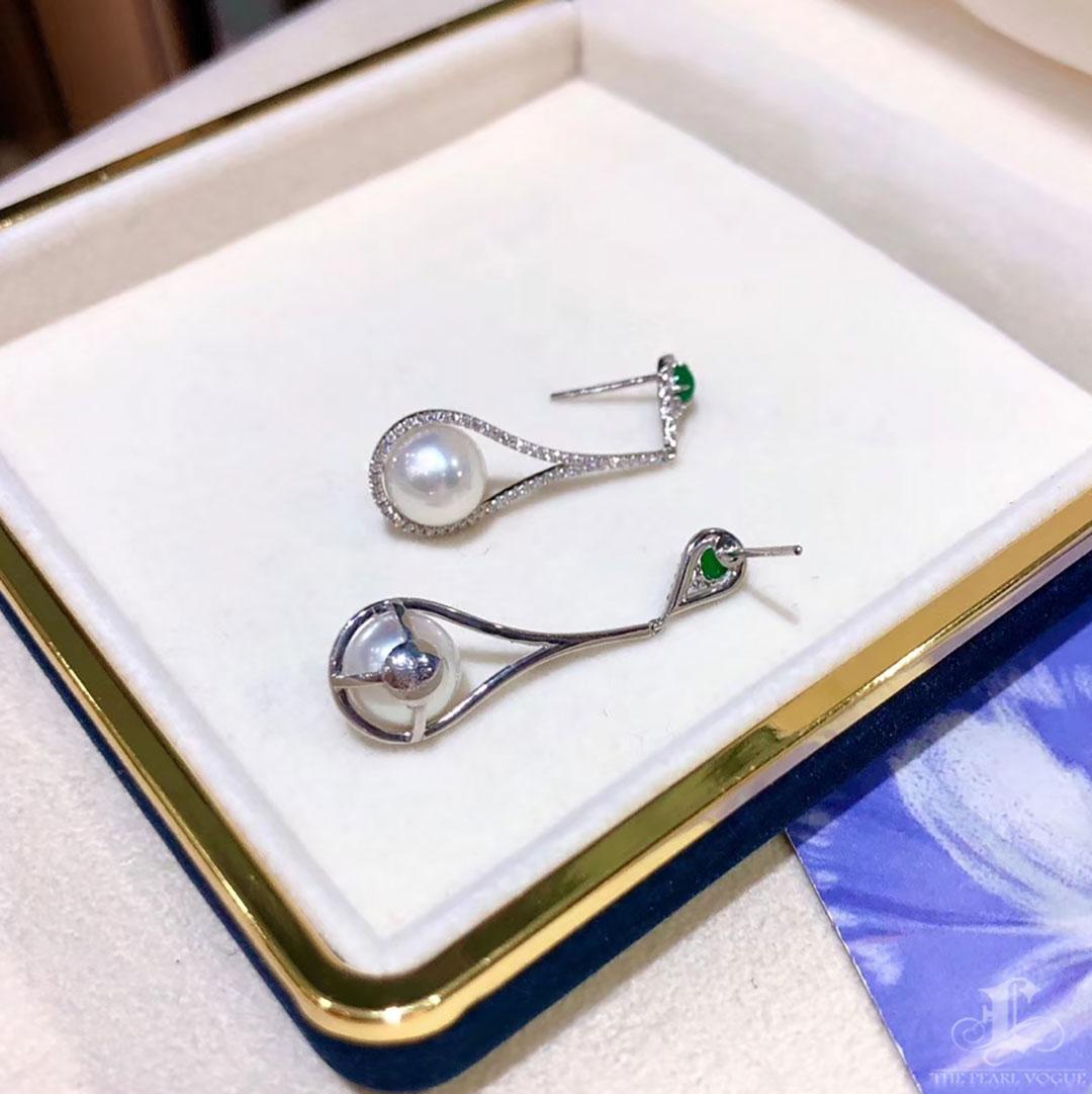 【Crown Radiance】Teardrop Halo Akoya Pearl Emerald Diamond Evening Earrings For Sale 3