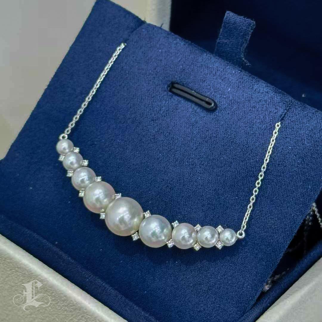 De las mujeres 【Crown Radiance】Conjunto de collar y pendientes de perlas Akoya Aurora y diamantes en venta