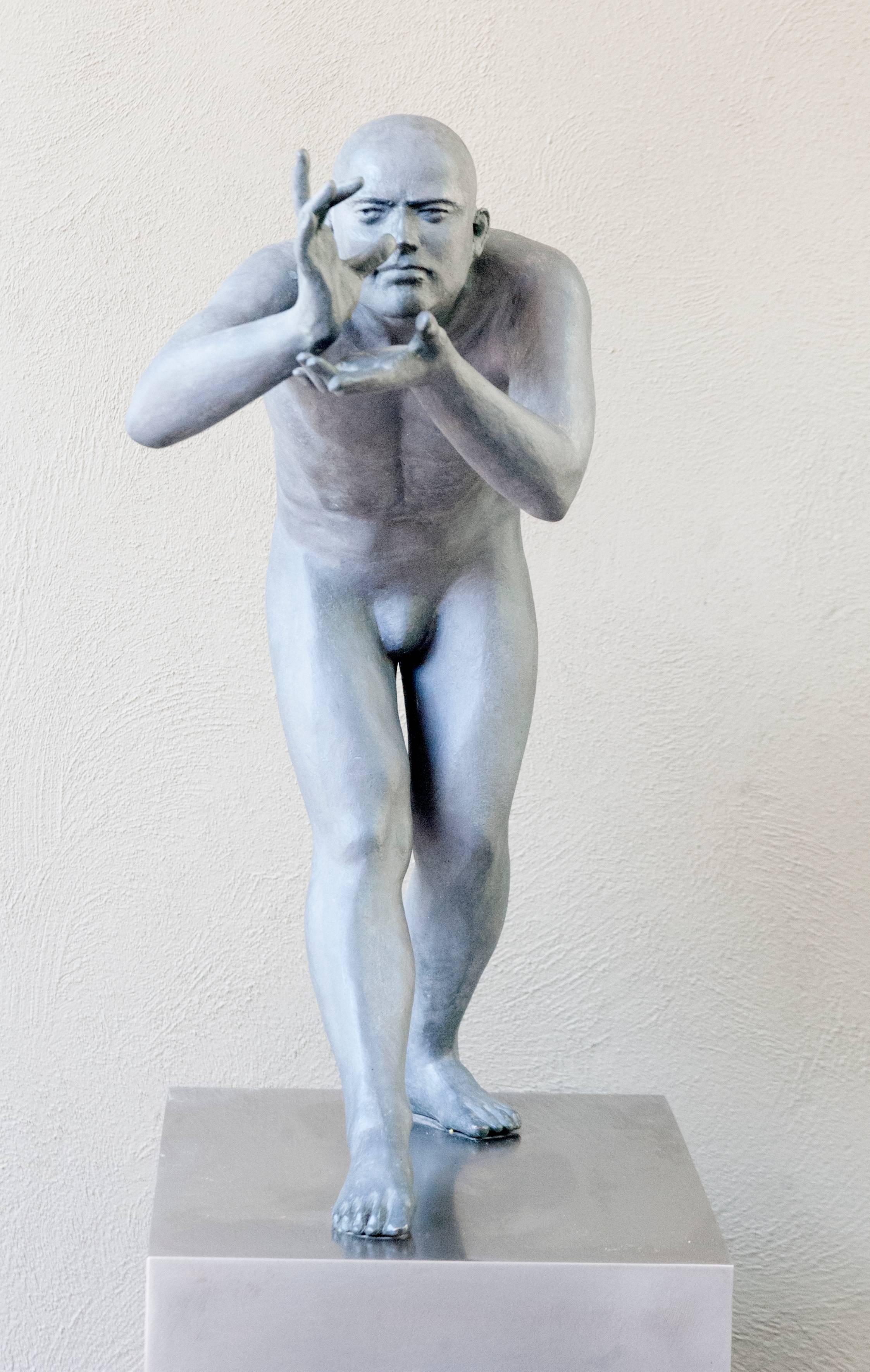Fotografo II, sculpture figurative en bronze et acier inoxydable
