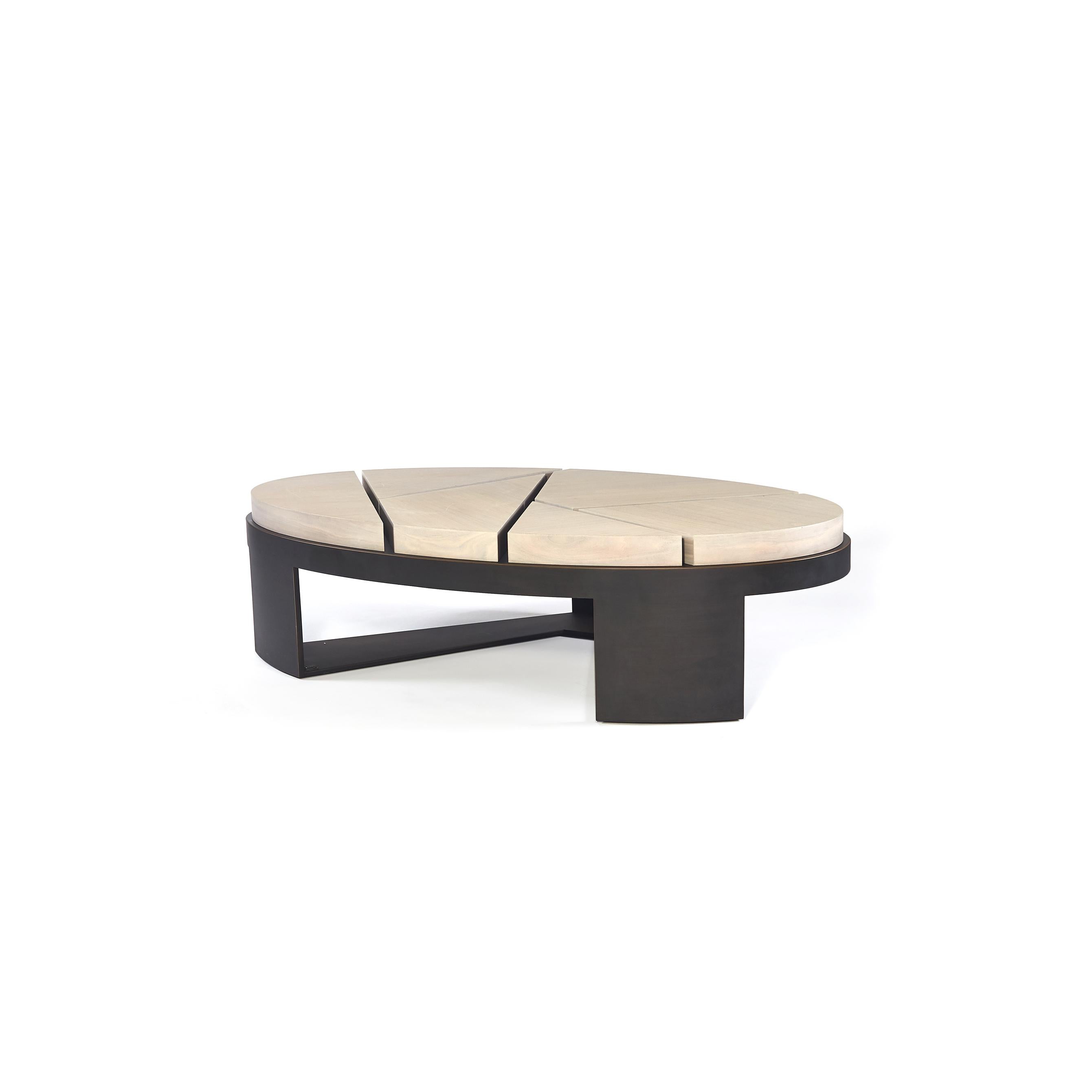 British Aurora Coffee Table - High Gloss Timber - Size I For Sale