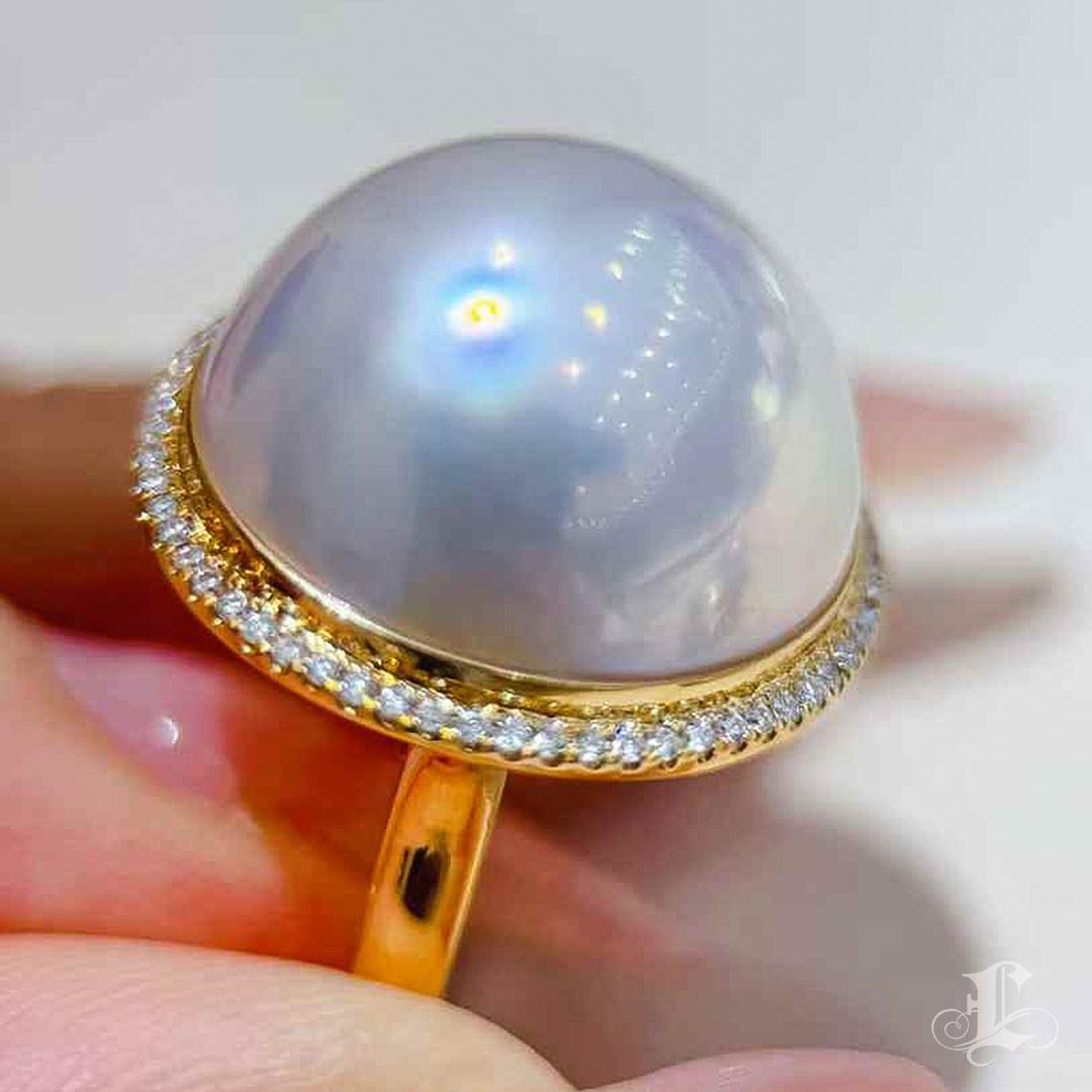  【Crown Radiance】Aurora Dome Mabe Pearl & Diamond Ring Pour femmes 