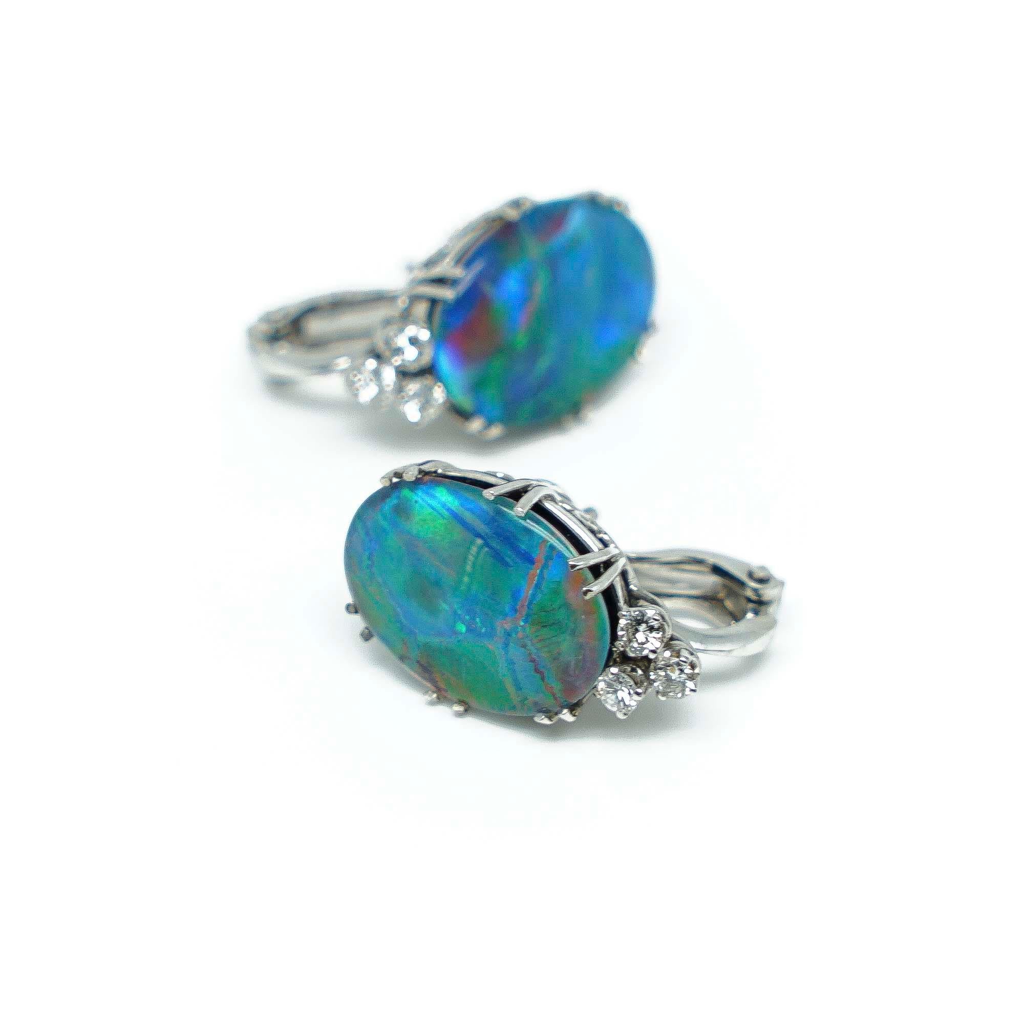 Mixed Cut Aurora Earrings in Gold 18 Karats with Opal and Diamonds For Sale