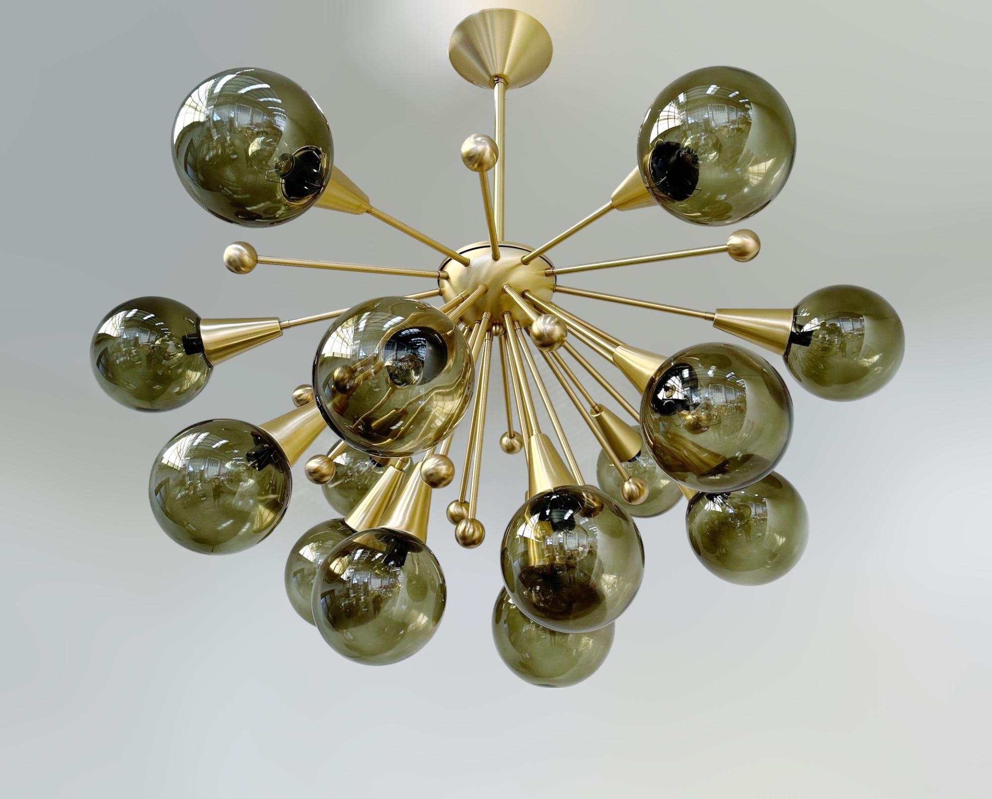XXIe siècle et contemporain Aurora Flush Mount by Fabio Ltd en vente