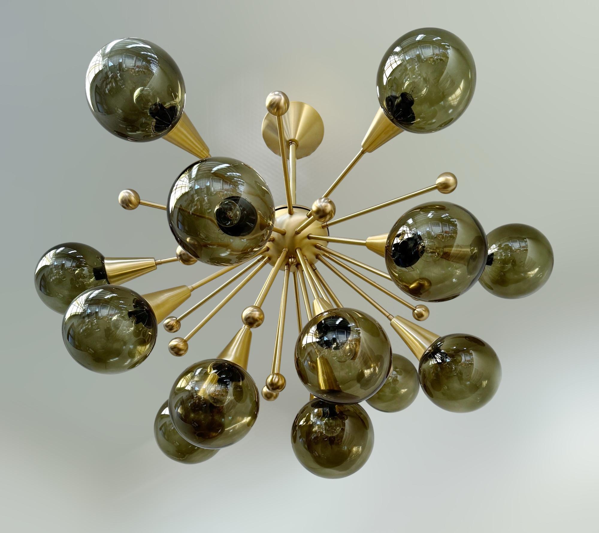 Verre brun Aurora Flush Mount by Fabio Ltd en vente