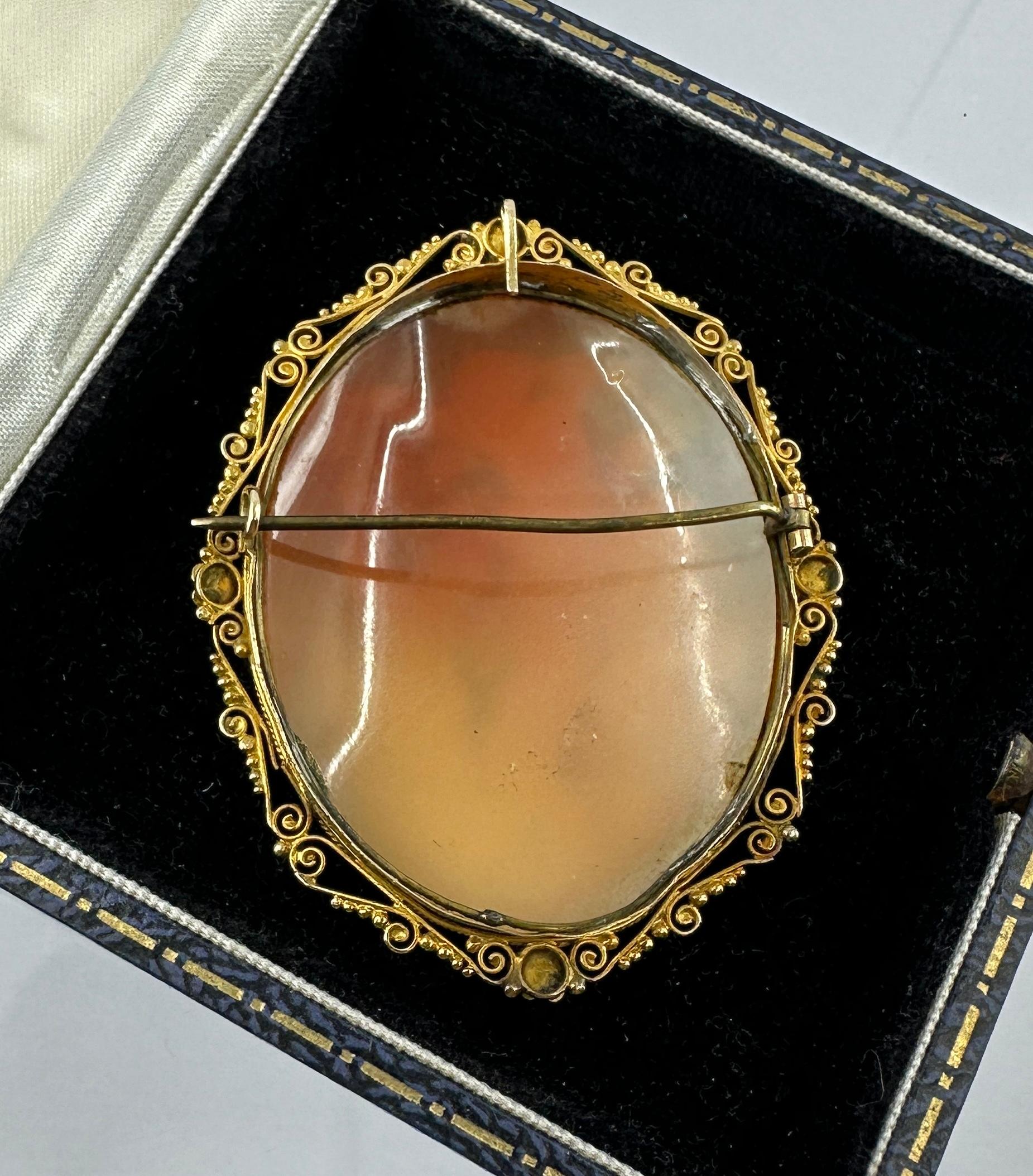 Aurora Göttin Cherub Engel Putti Kamee Anhänger Brosche Halskette 18 Karat Gold im Angebot 7