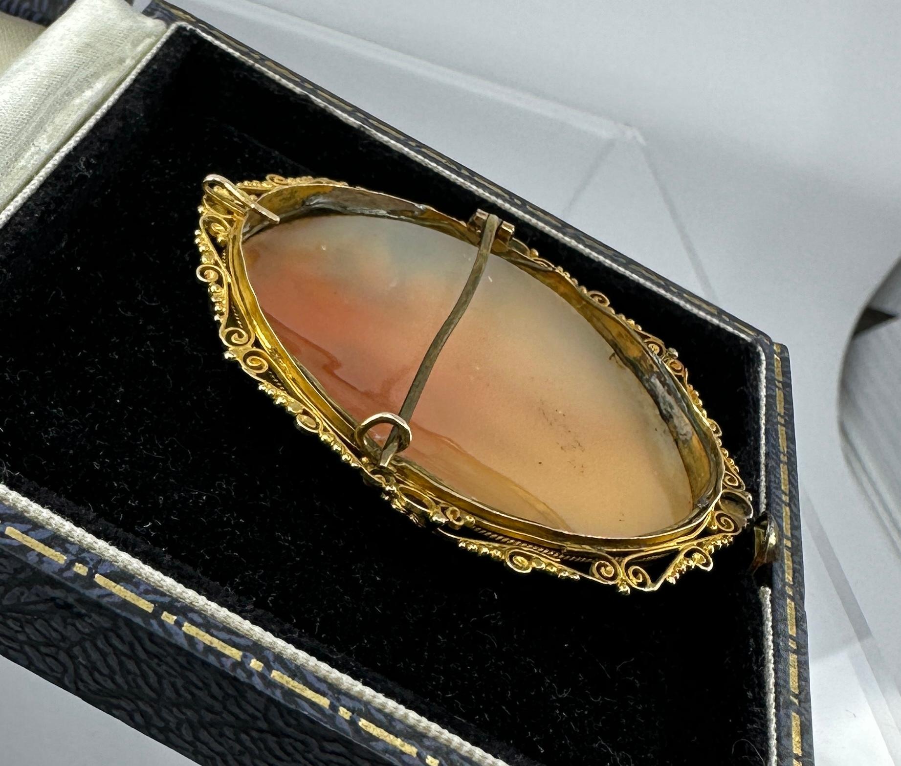 Aurora Göttin Cherub Engel Putti Kamee Anhänger Brosche Halskette 18 Karat Gold im Angebot 8