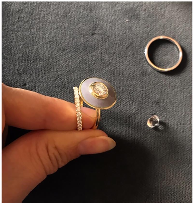 Art Deco GIA Certified 1 Carat Diamond Engagement Ring Grey Vitreous Hot Enamel 18k gold For Sale