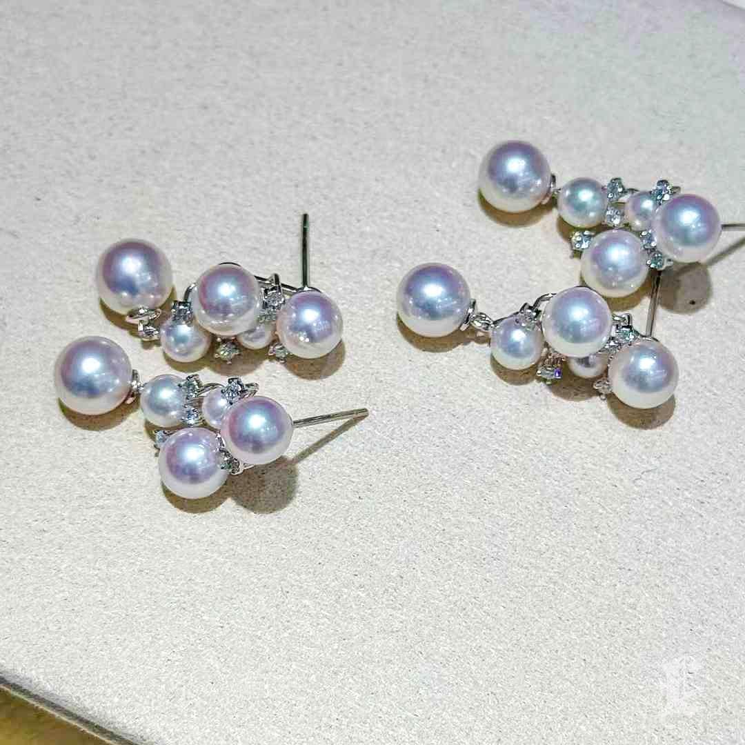 【Sculpted Geometry】Aurora Luster Akoya Pearl and Diamond Bouquet Earrings For Sale 5
