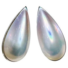 Minimalist Teardrop Aurora Mabe Pearl Clip-On Earrings