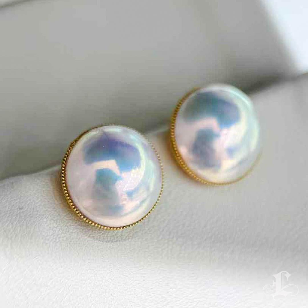 【Sculpted Geometry】Aurora Mist Japanese Mabe Pearl Beaded Stud Earrings For Sale 1