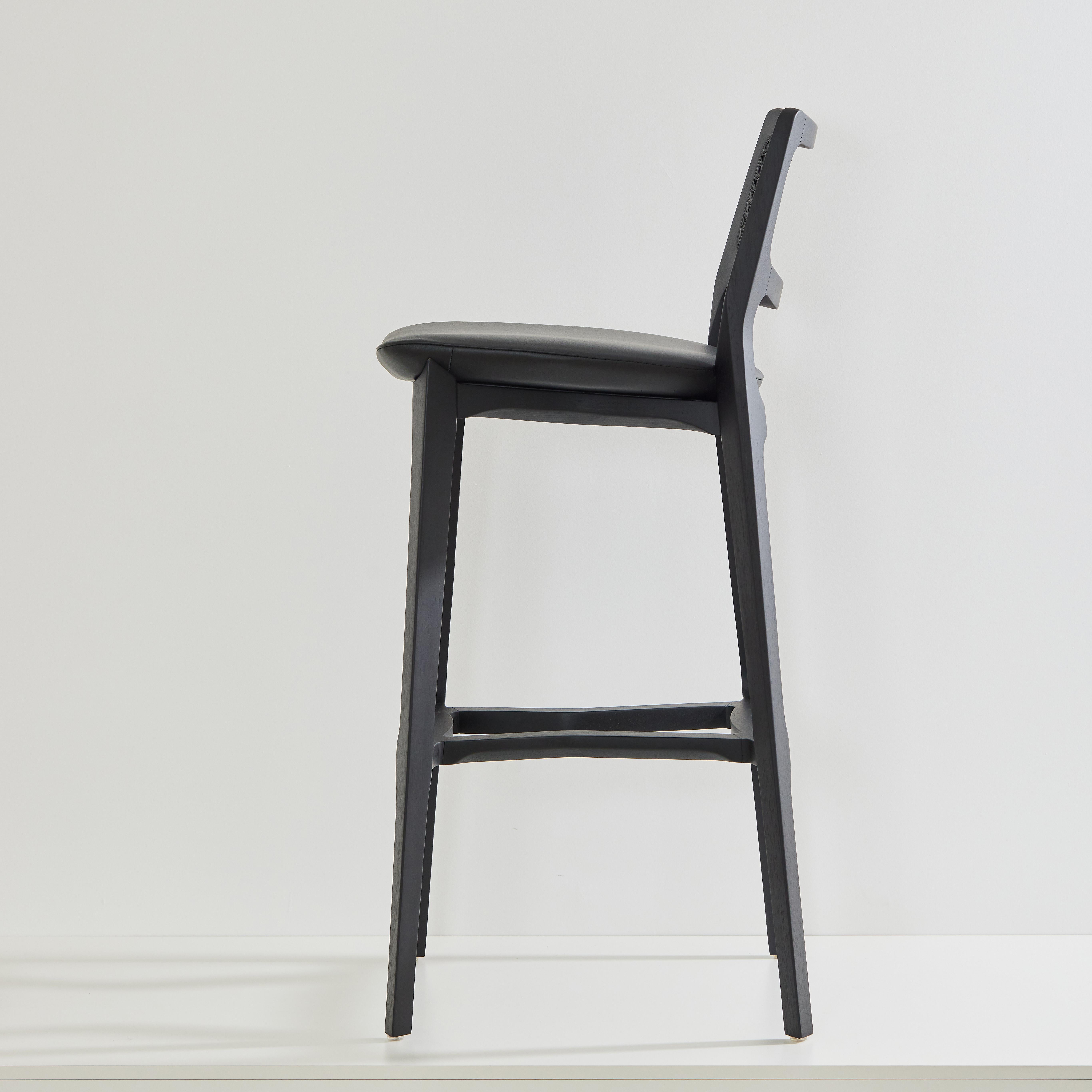 black mesh bar stools