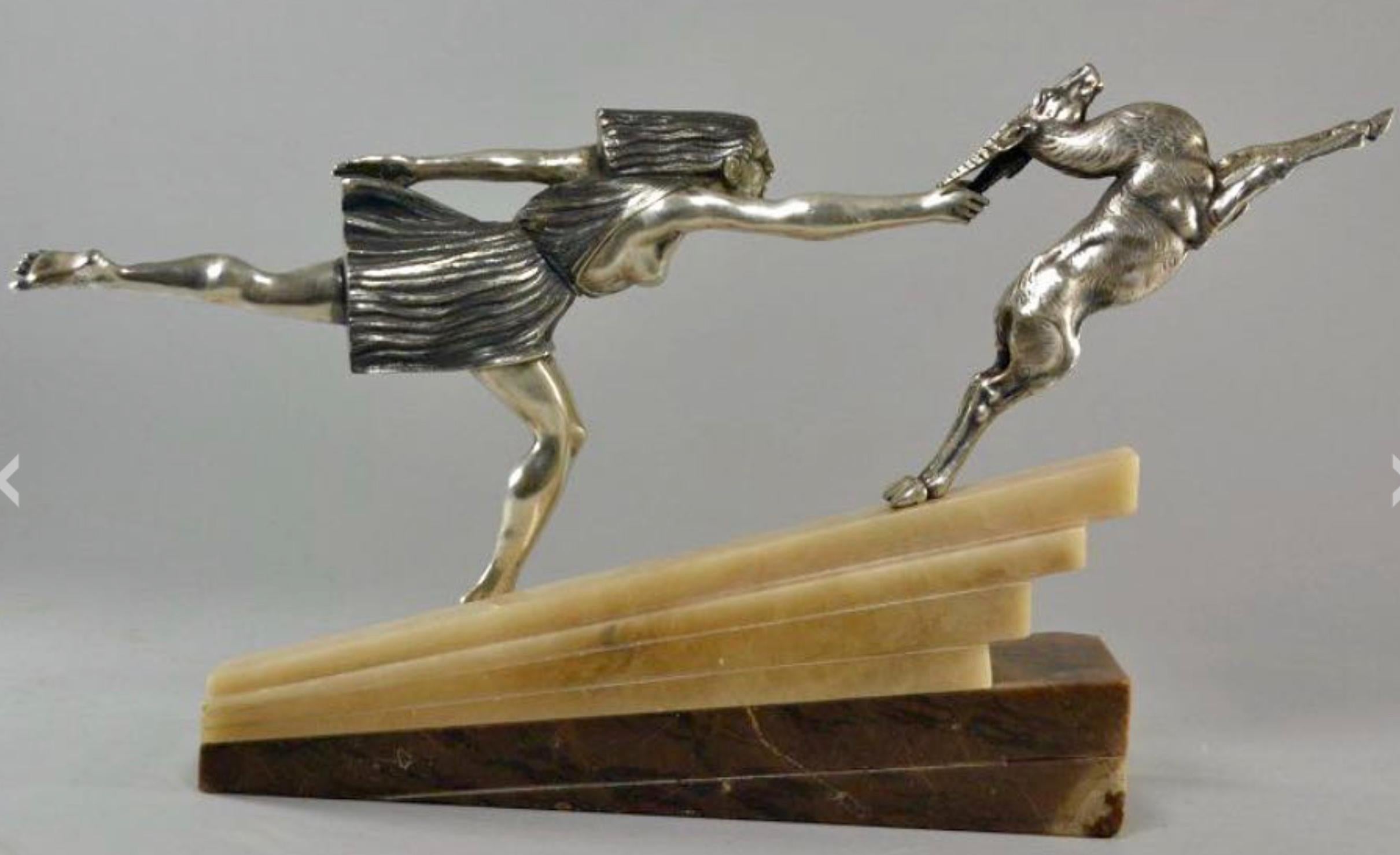 Statue Art déco « Chasing the Hind » en bronze argenté d' Aurore Onu en vente 8
