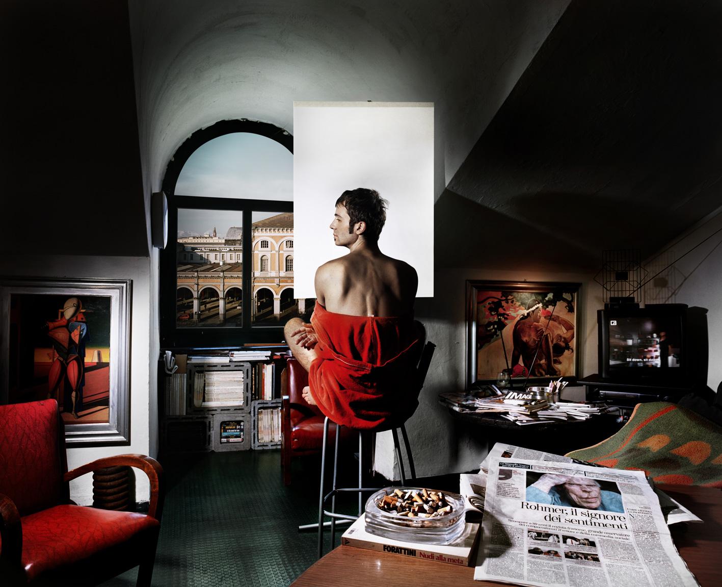 Aurore Valade Color Photograph - Man of feelings / Uomo dei sentimenti, 2010