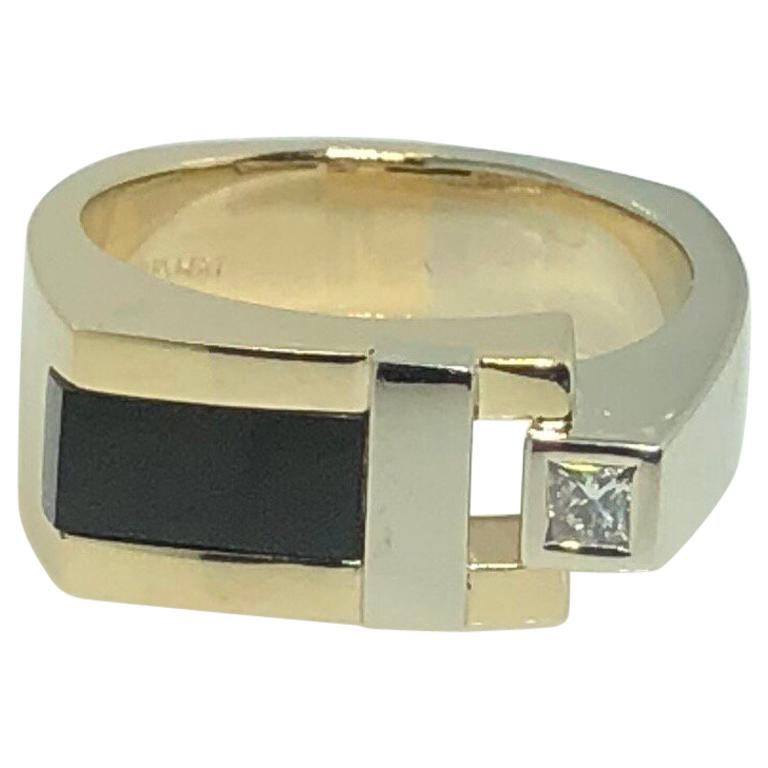 Aurum 14 Karat Two-Tone Diamond and Onyx Contemporary Ring For Sale