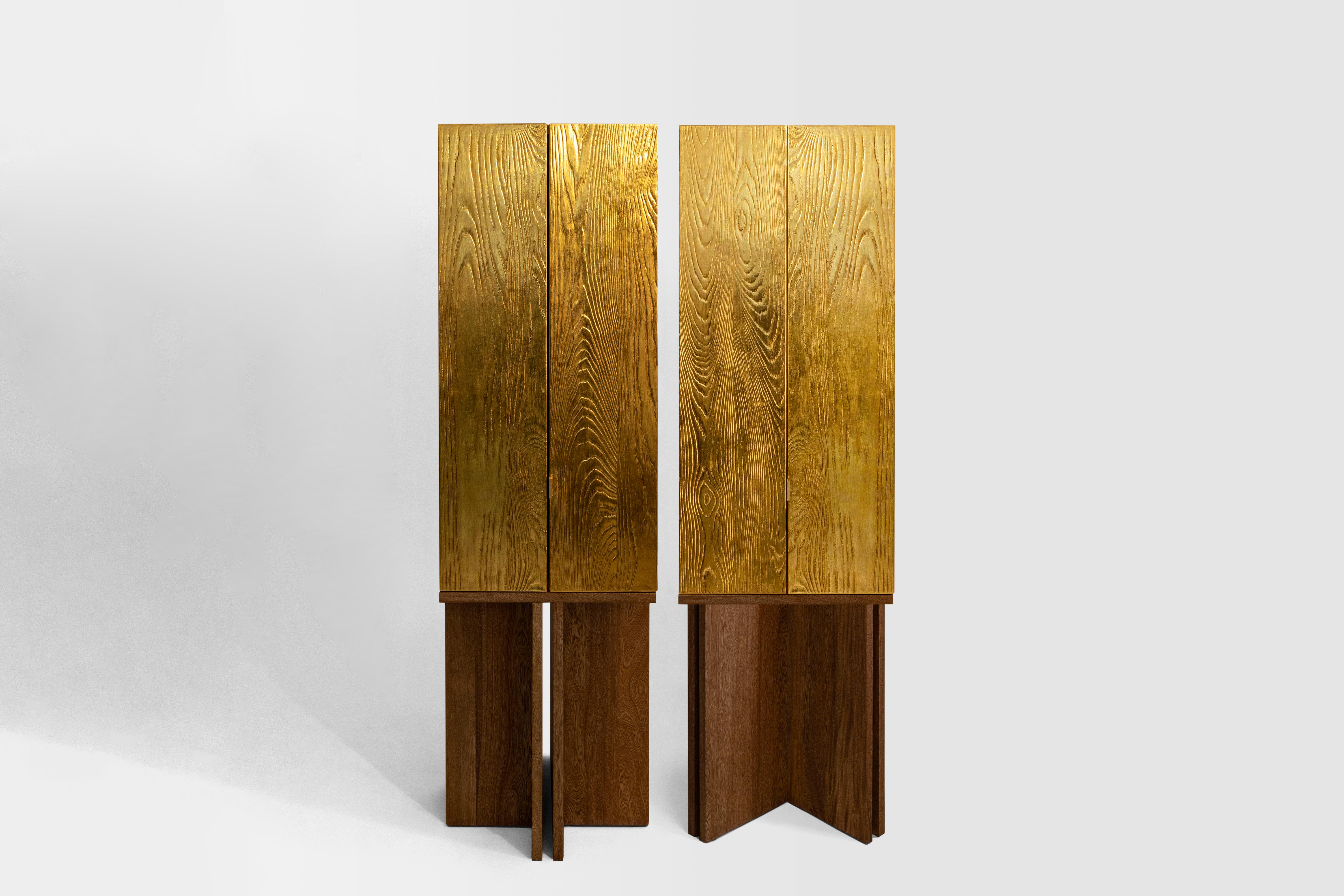 Die Architekten Karla Vázquez von KV und Caterina Moretti von Peca haben gemeinsam die Aurum Cabinets geschaffen, skulpturale Werke und Unikate, die einen ehrlichen Dialog über die uns am nächsten stehenden Gegenstände eröffnen sollen.

Jedes Stück