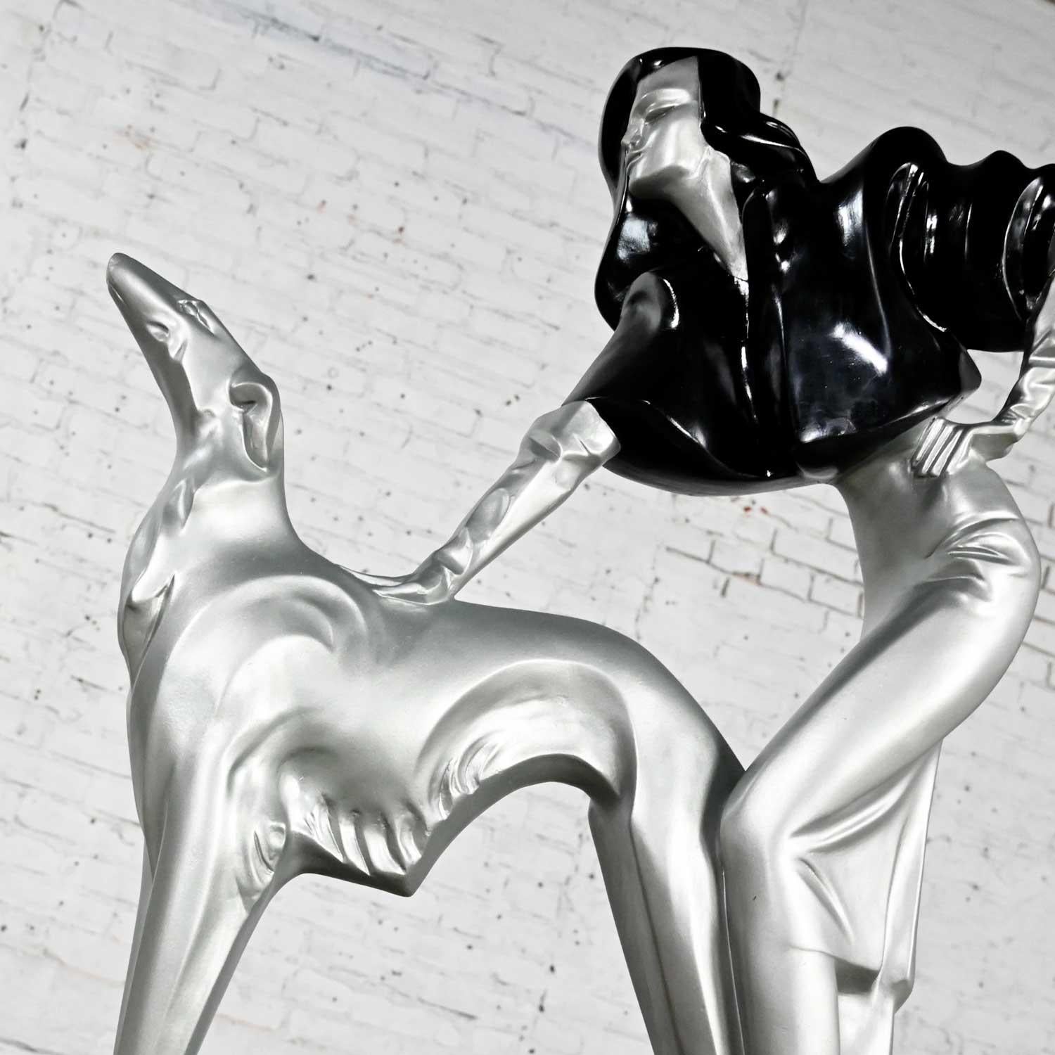 Art déco Statue de chien Art Déco Revival Lady Borzoi d'Austin Afternoon Stroll par Alexsander Danel