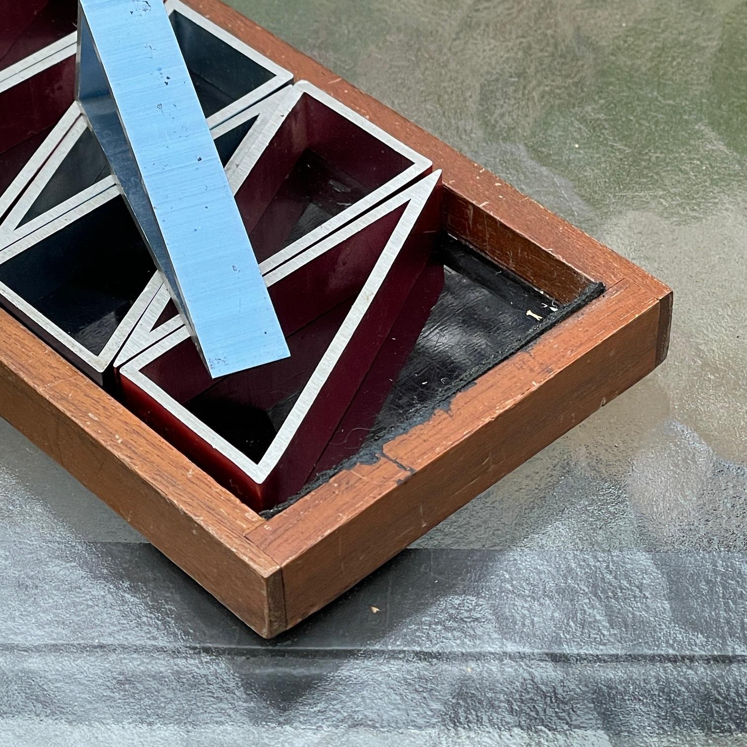 Austin Alcoa Puzzle Red + Blue Aluminum Triangles in Walnut Case Desktop Toy In Distressed Condition In Hyattsville, MD