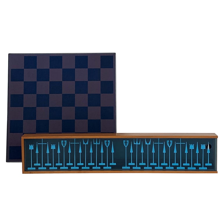 Austin COX Modernist "Aloca" Chess Set with Chessboard