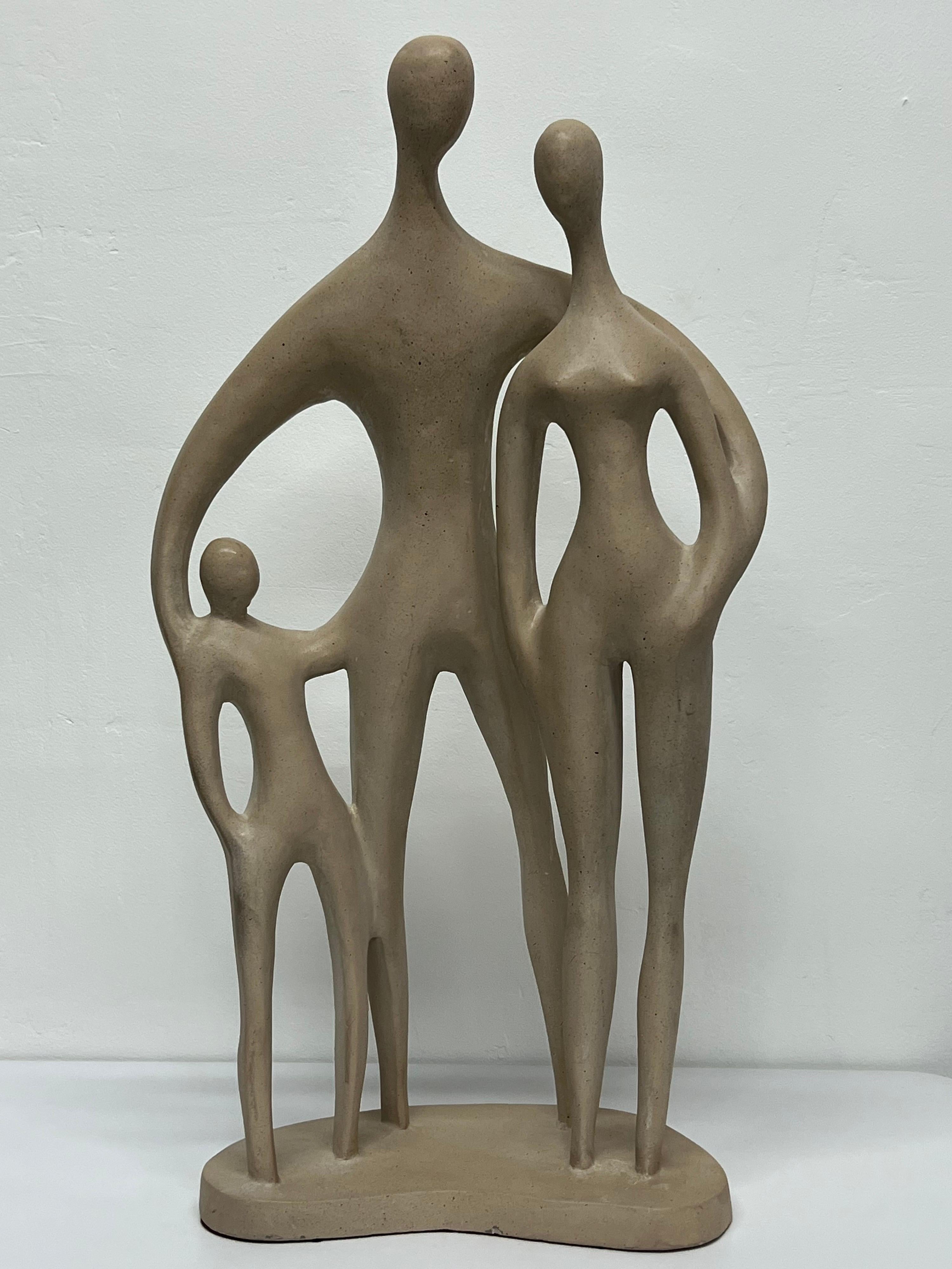 Sculpture de poterie familiale de style moderniste d'Austin Productions, 1979 en vente 1