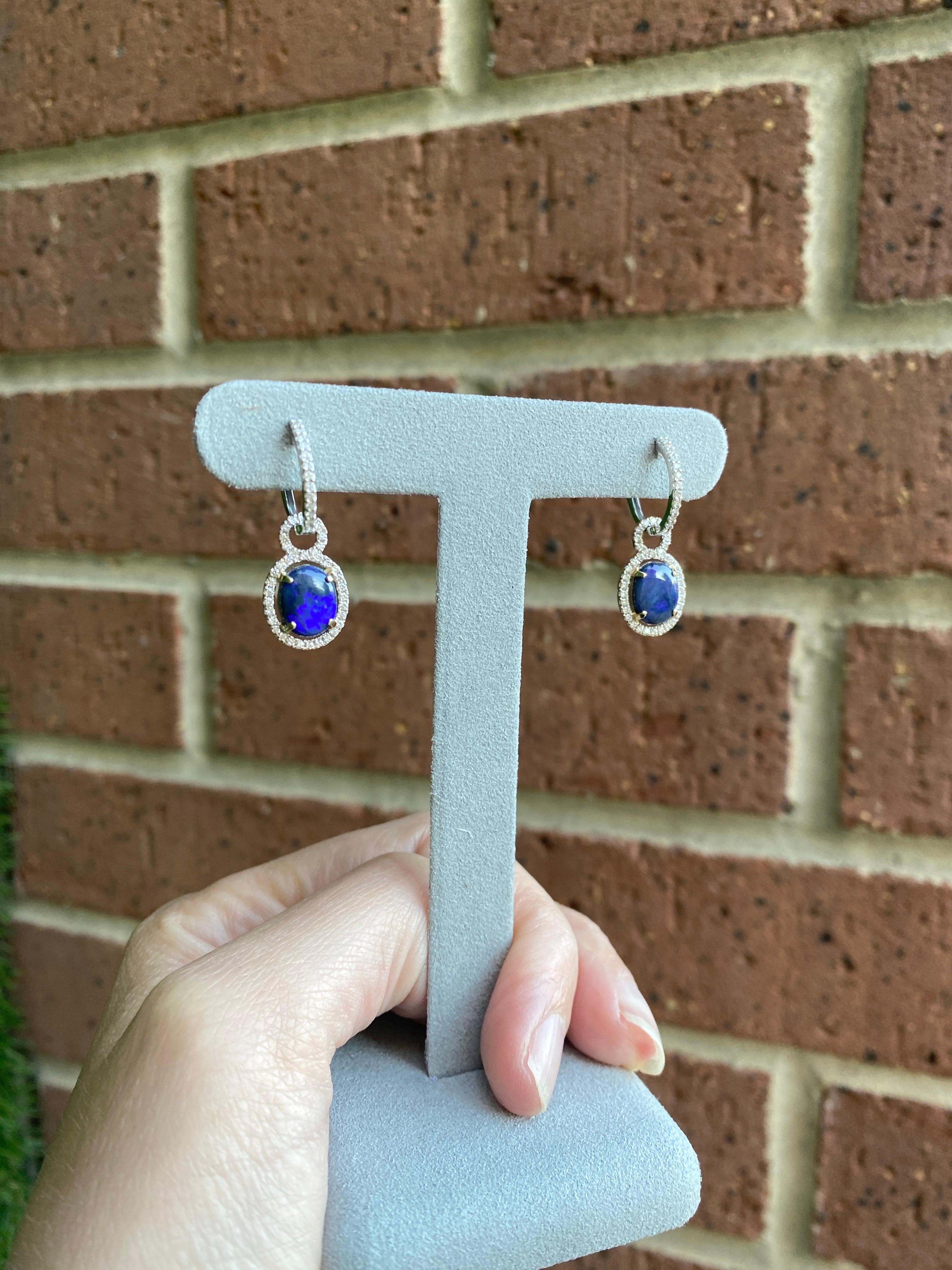 Orecchini Australia Lightning Ridge con opale ovale e diamanti in vendita 4