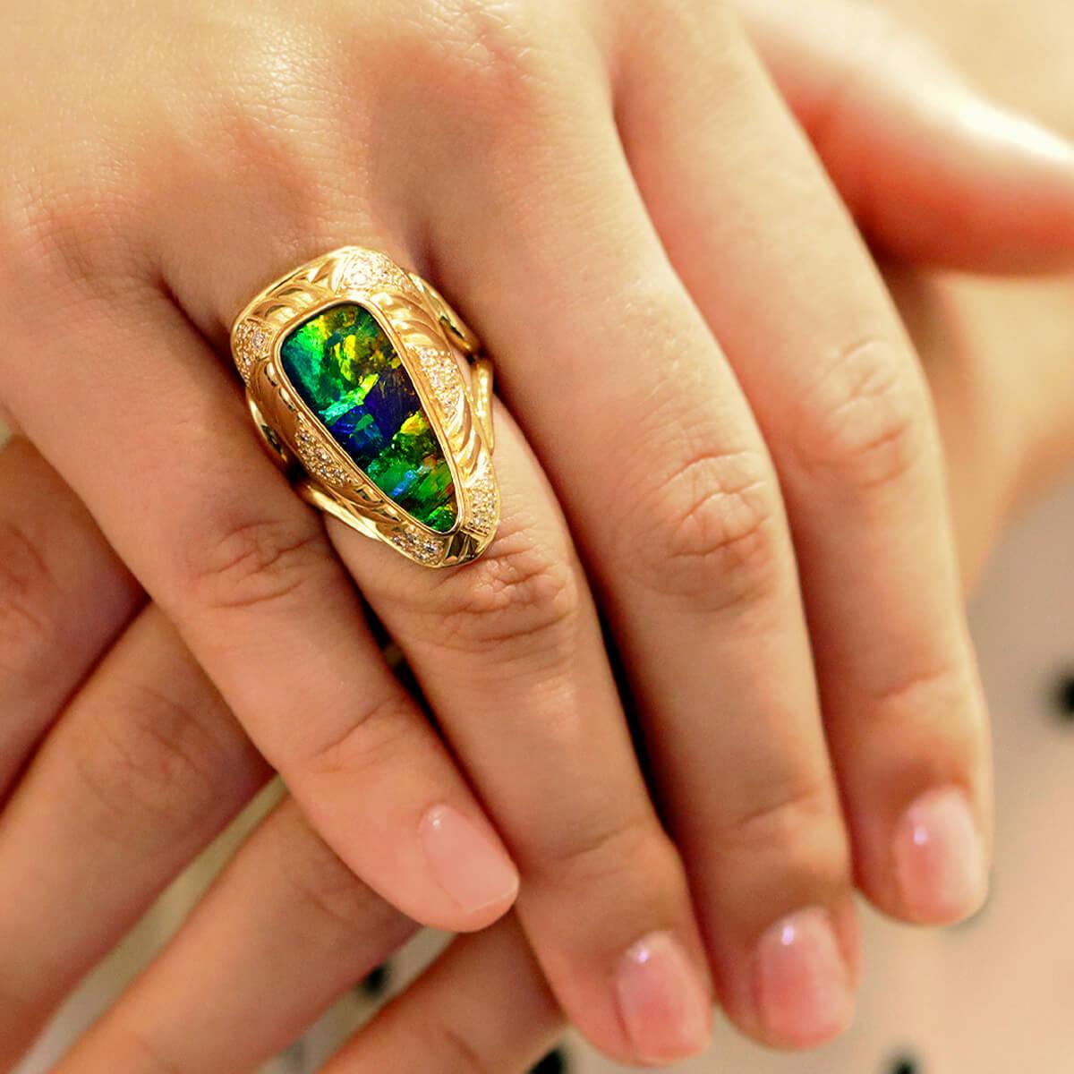 Australian 10.38ct Boulder Opal, Diamond & 18K Gold Ring For Sale 1
