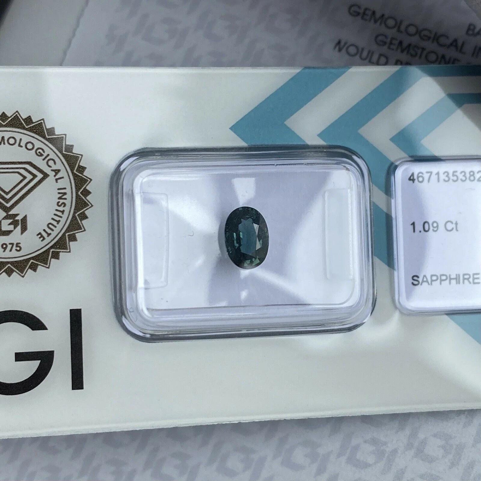 Australischer 1,09ct unbehandelter tiefgrüner blauer Teal Sapphire Ovalschliff IGI zertifiziert

Deep Green Blue 'Teal' Unbehandelter Saphir in IGI Blister. 
1.09 Karat mit einem ausgezeichneten ovalen Schliff und ausgezeichneter Reinheit, sehr