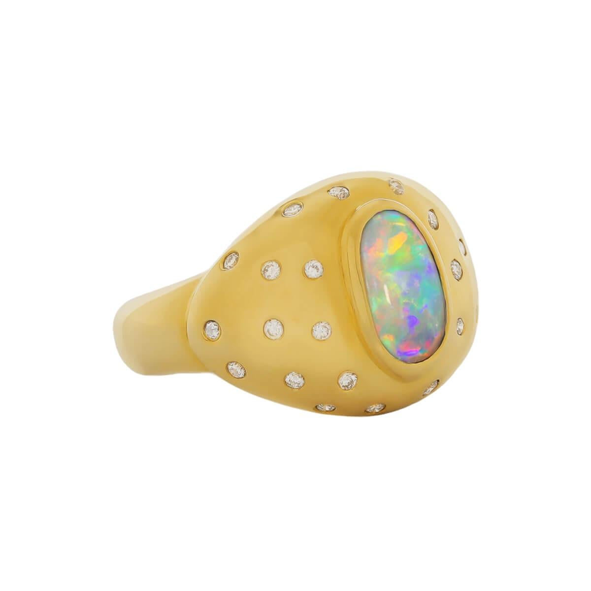 SPECIFICATIONS
Opal Type: Dark Crystal Opal
Opal Weight: 1.35ct
Opal Origin: Lightning Ridge, NSW, Australia
Diamonds: 0.27ct D IF - F VVS
Metals: 18K solid Gold
Ring Size: Resized to fit you perfectly.

THE GRYFFIN OPAL DIFFERENCE
By investing in