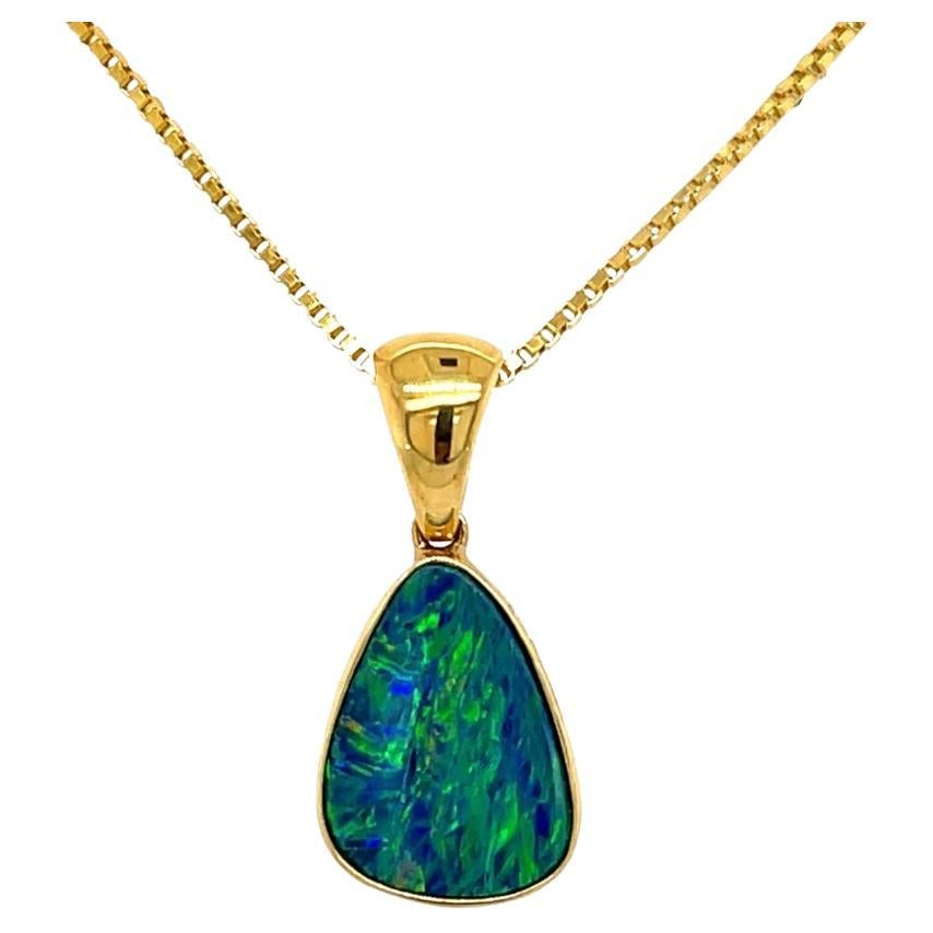 Australian 1.40ct Premium Quality Opal Doublet Pendant in 18K Yellow Gold For Sale