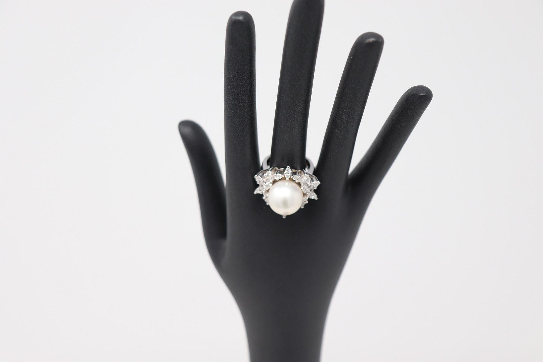 Women's Australian 25 Carat Pearl White Gold Diamonds Dome Cocktail Ring, 1980s For Sale