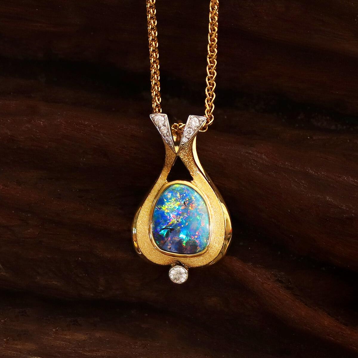 Halskette aus 18 Karat Gold und Platin mit australischem 2,60 Karat Boulder-Opal, Diamant für Damen oder Herren im Angebot