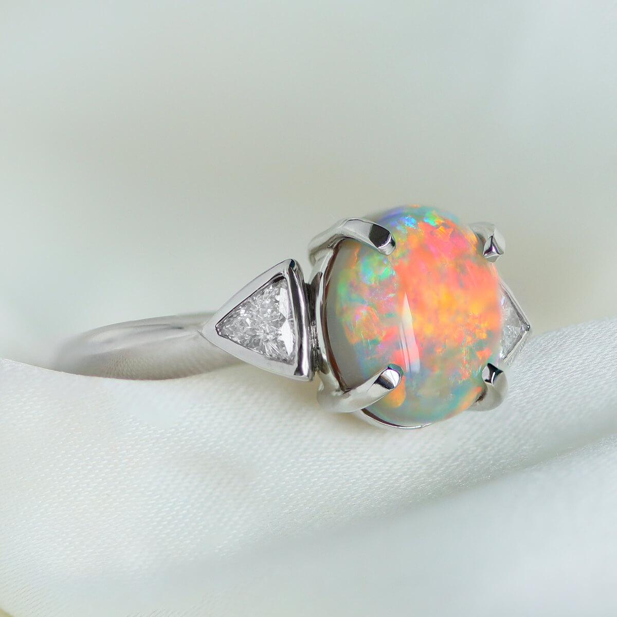 Australian 2.74ct Crystal Opal, Diamond & Platinum Ring For Sale 3