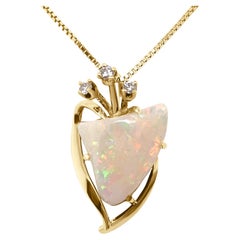 Australian Natural 3.60ct Shell Opal Pendant Necklace in 18K Yellow Gold 