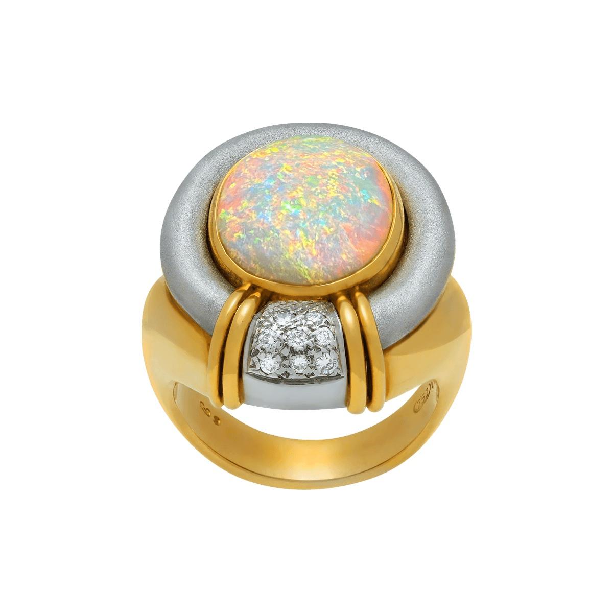 Cabochon Australian 5.71ct Light Opal, Diamond, 18K Gold & Platinum Ring For Sale