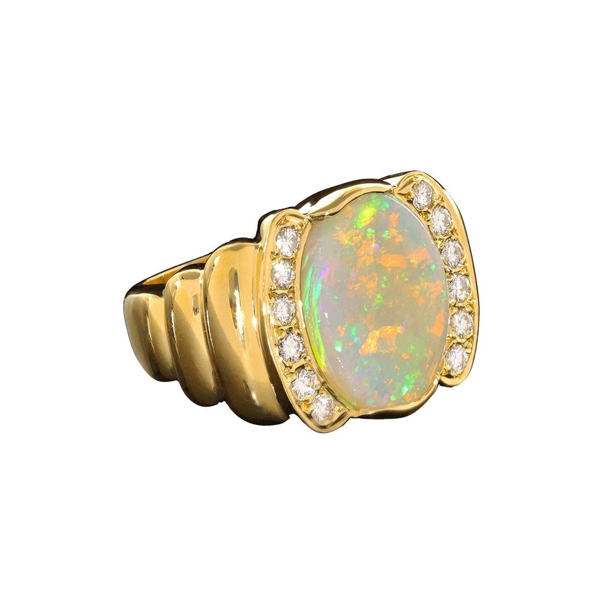 Australischer australischer Ring mit 6,39 Karat hellem Opal, Diamant &amp; 18K Gold im Zustand „Neu“ im Angebot in MAIN BEACH, QLD