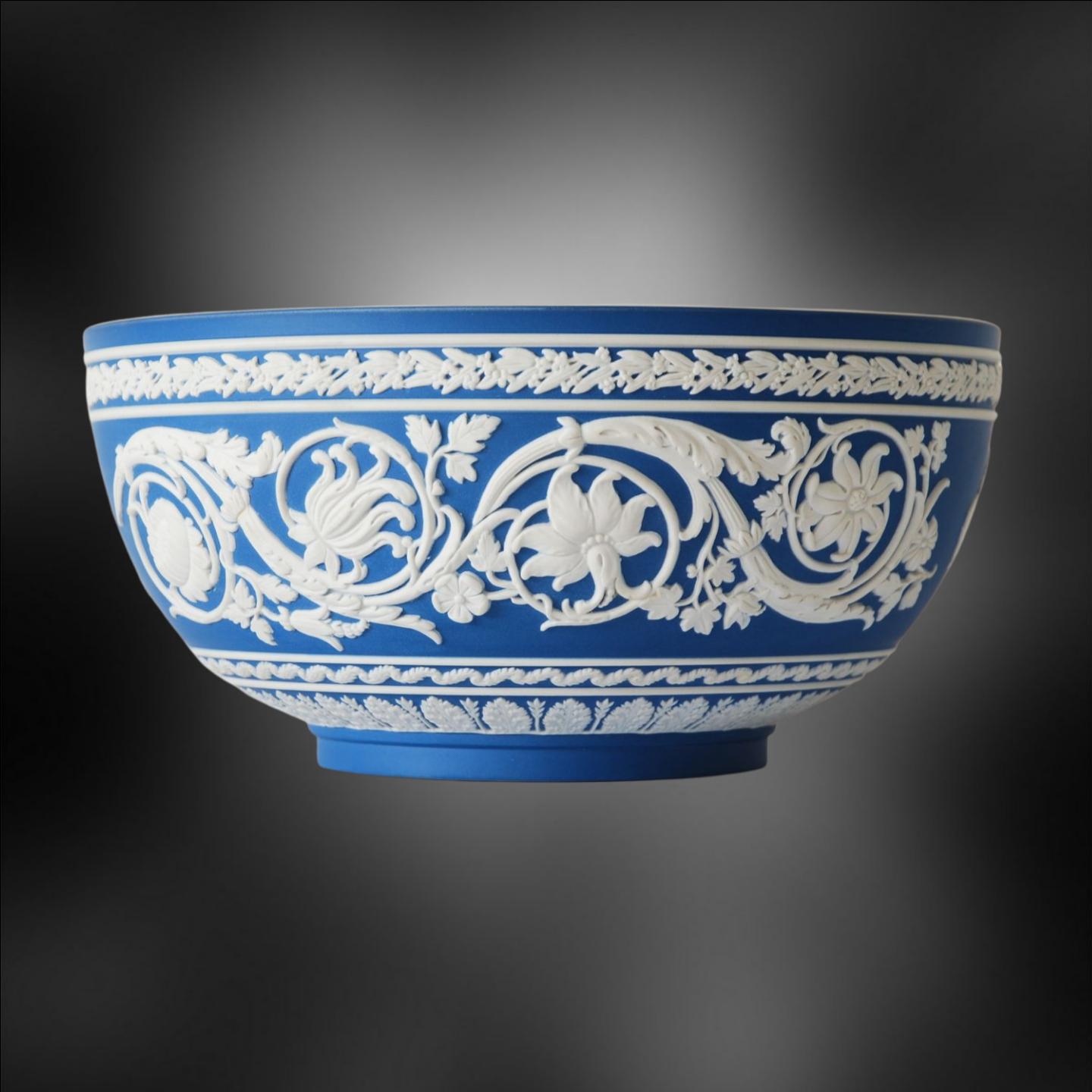 Australian Bicentenary Bowl, Wedgwood, circa 1988. Number 10 of 50 Made For Sale 1
