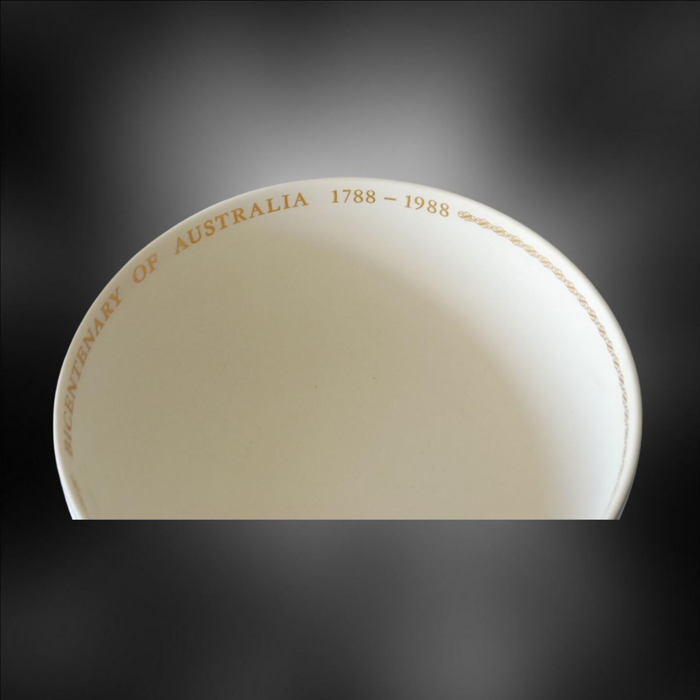 Australian Bicentenary Bowl, Wedgwood, circa 1988. Number 10 of 50 Made For Sale 3