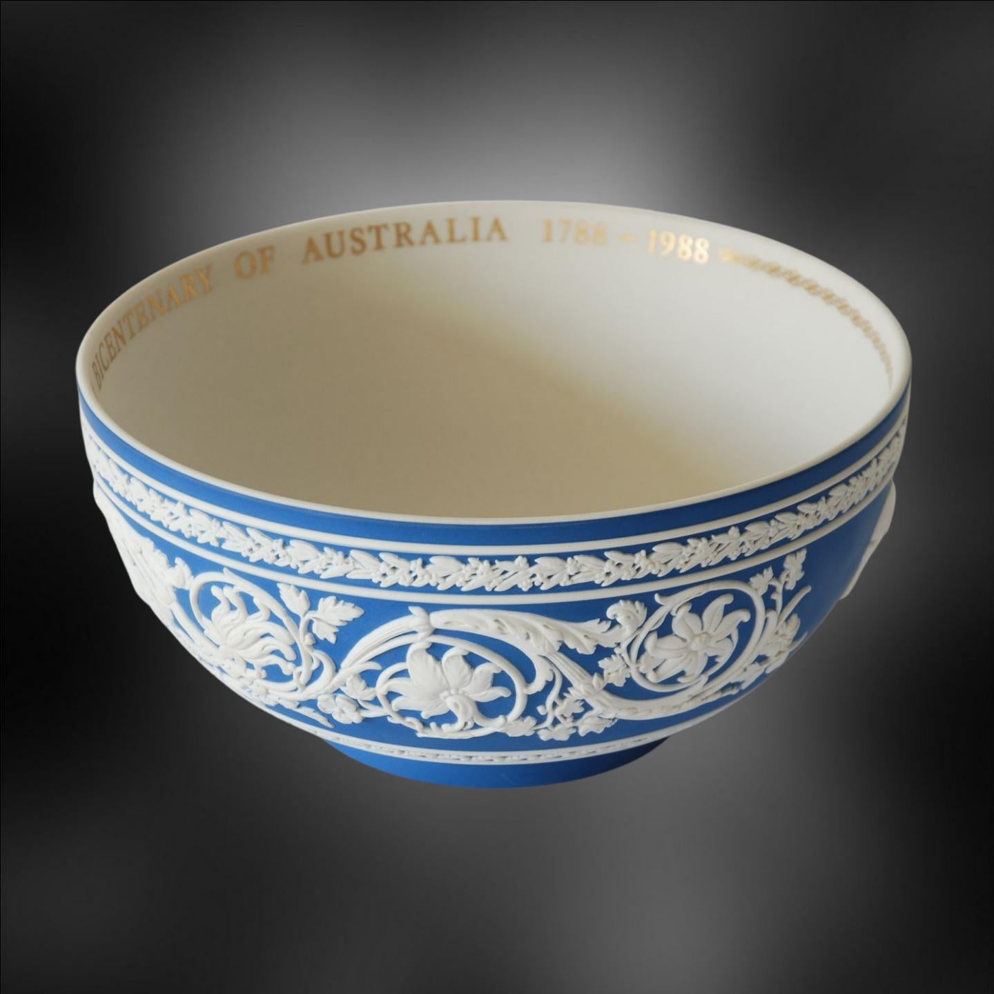 Turned Australian Bicentenary Bowl, Wedgwood, circa 1988. Number 10 of 50 Made For Sale