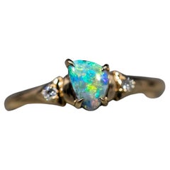 Australischer Schwarzer Opal & Diamant Verlobungsring in 18k Gelbgold