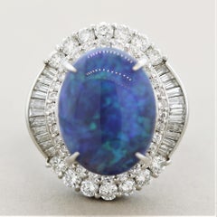 Anello cocktail in platino con diamante e opale nero australiano