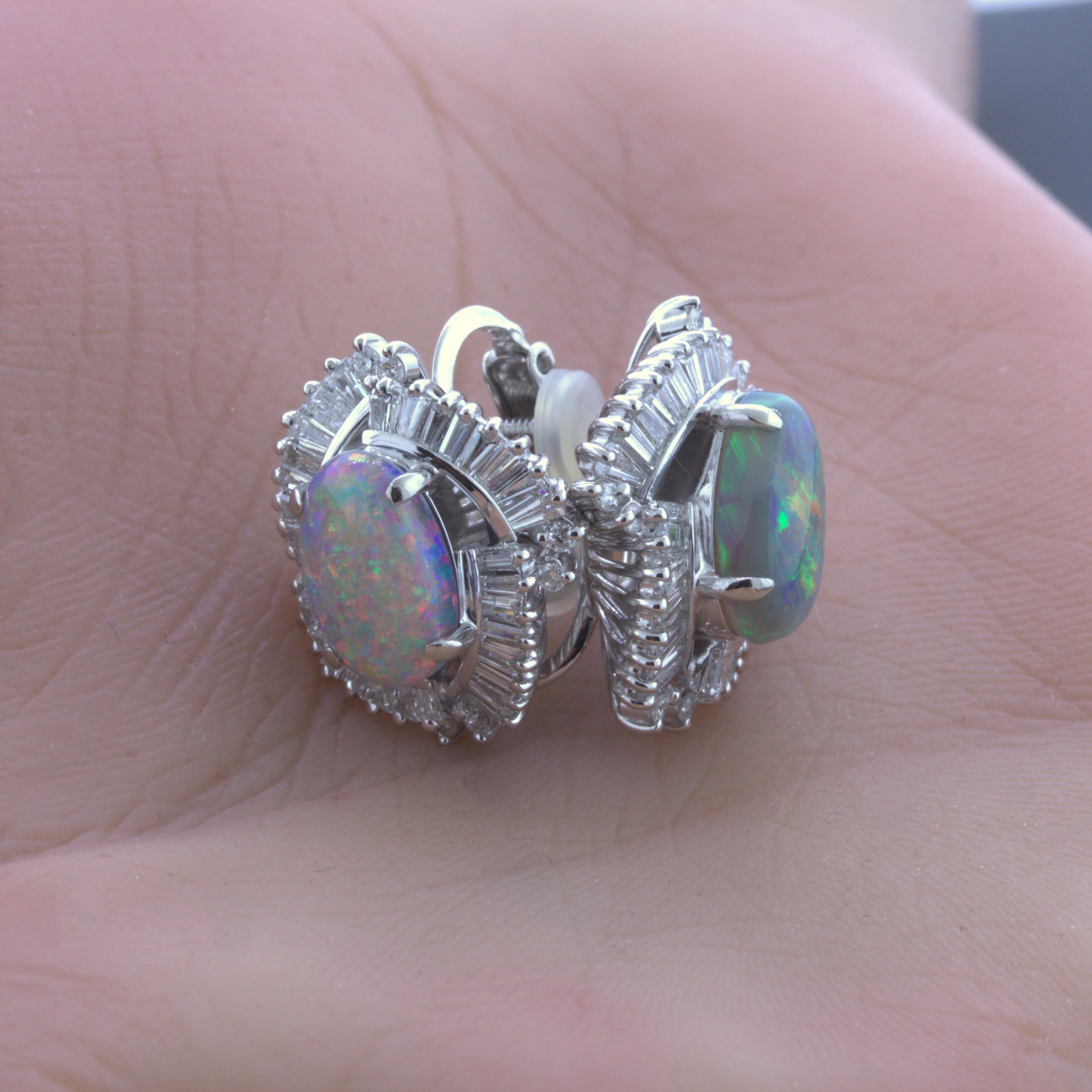 Boucles d'oreilles en platine avec diamant et opale noire australienne Pour femmes en vente