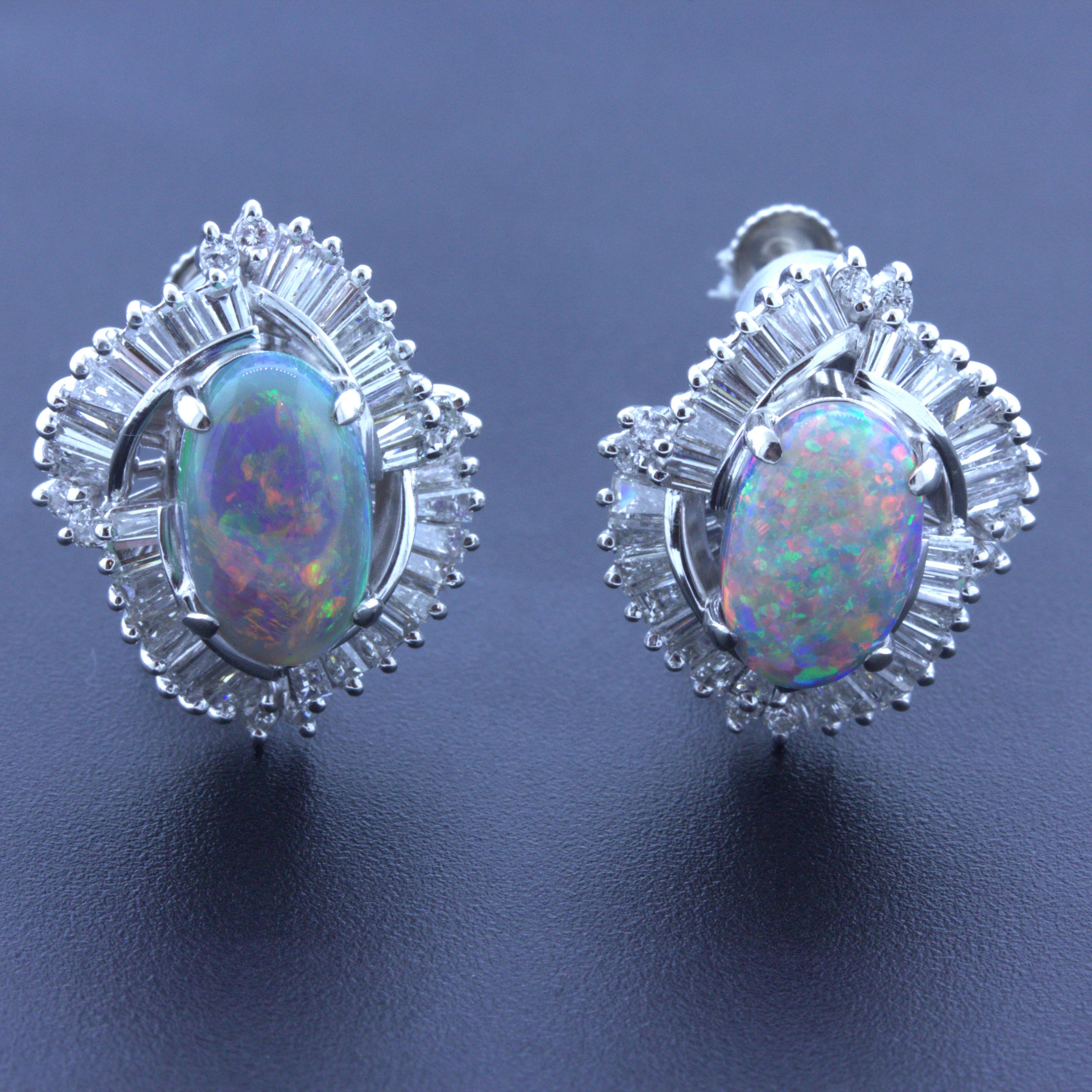 Platin-Ohrringe mit australischem schwarzem Opal und Diamant im Angebot