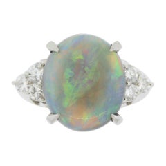 Australischer Platinring mit schwarzem Opal und Diamant