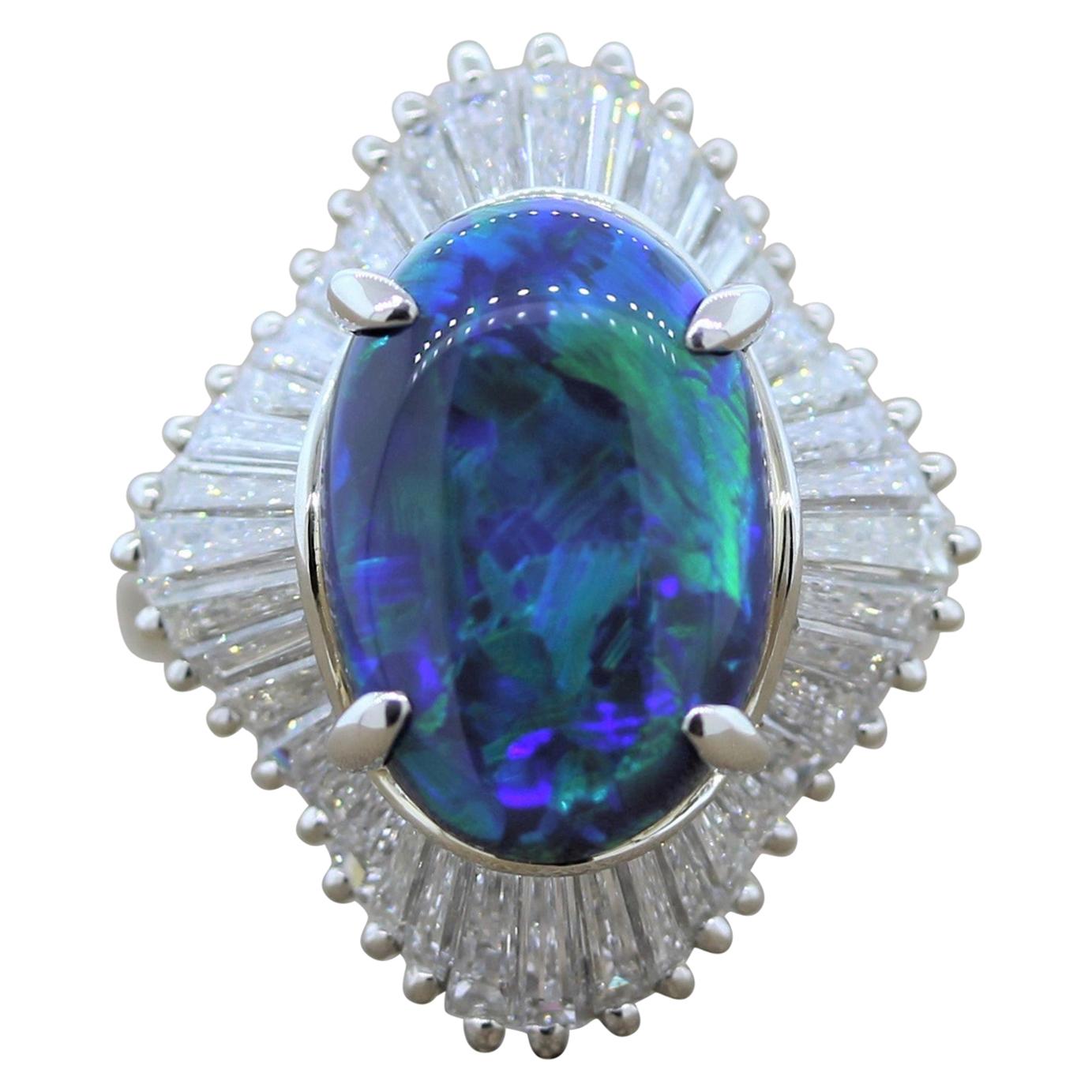 Bague en platine avec opale noire australienne et diamants